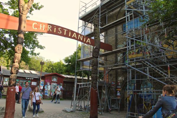 christiania entry