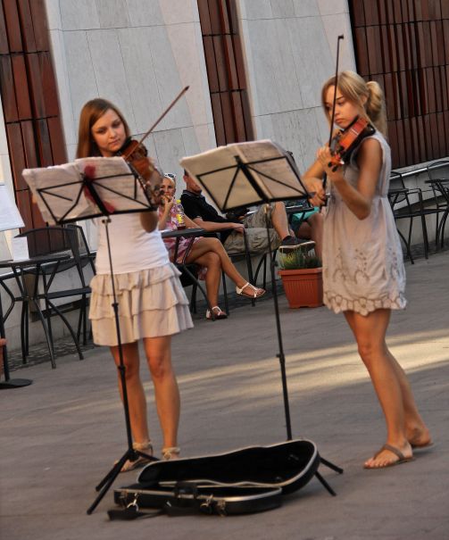 violinists